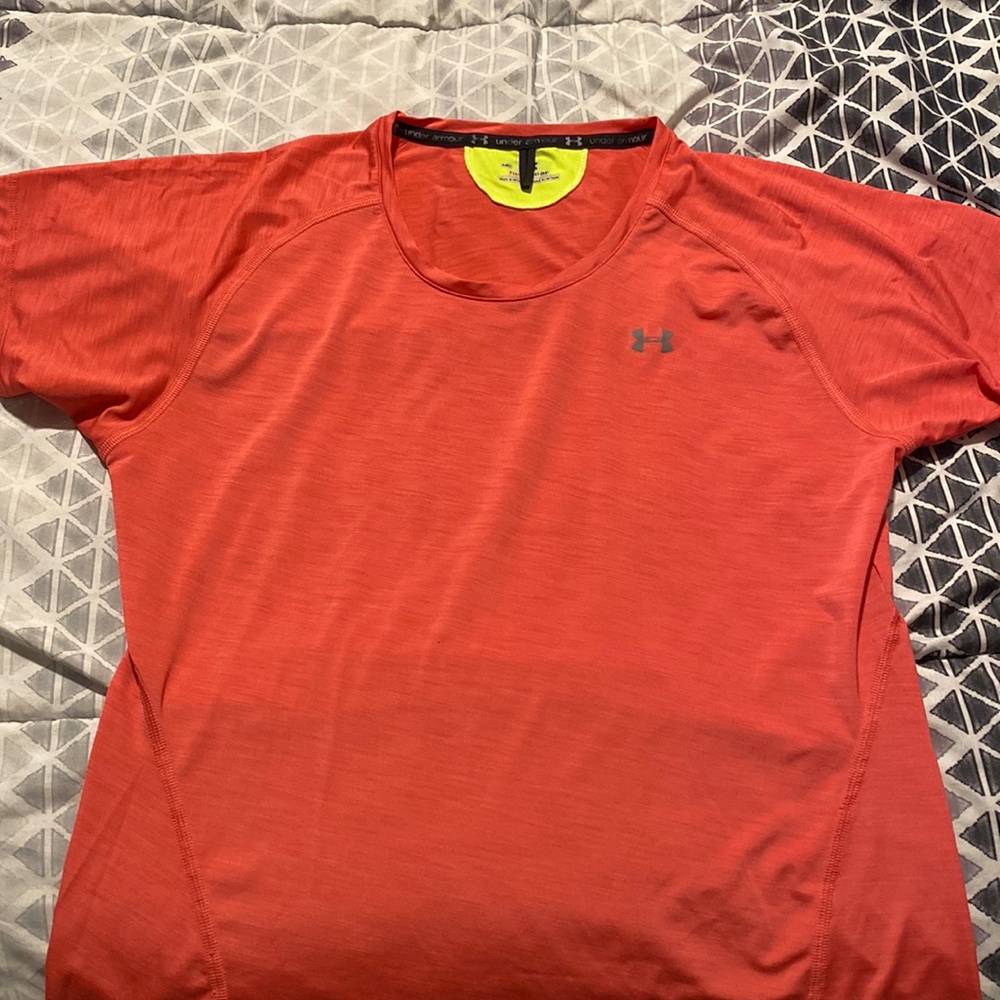 UA tshirt